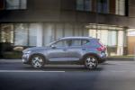 Volvo XC40 T5 Plug-in Hybrid Inscription 2002 года (UK)